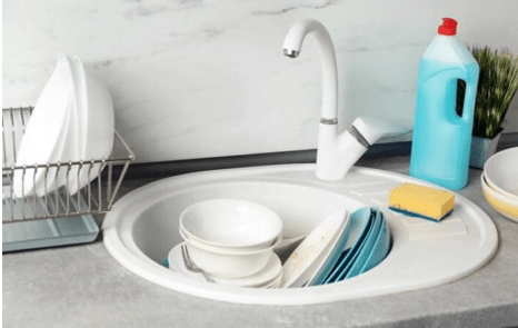 5 συμβουλές για να κάνετε το πλύσιμο των πιάτων πολύ πιο εύκολο